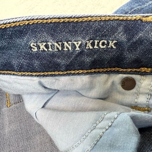 American Eagle Skinny Kick Bootcut Jeans Size 12 Short Super Stretch Whiskers - Picture 3 of 10